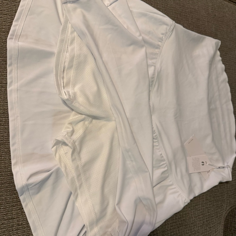 Women's Maternity White A-Line Skirt/Short - Picture 4 of 7